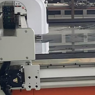 CNC glass cutting machine