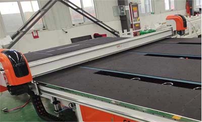 CNC glass cutting machine