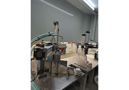 pvc window welding and corner cleaning line